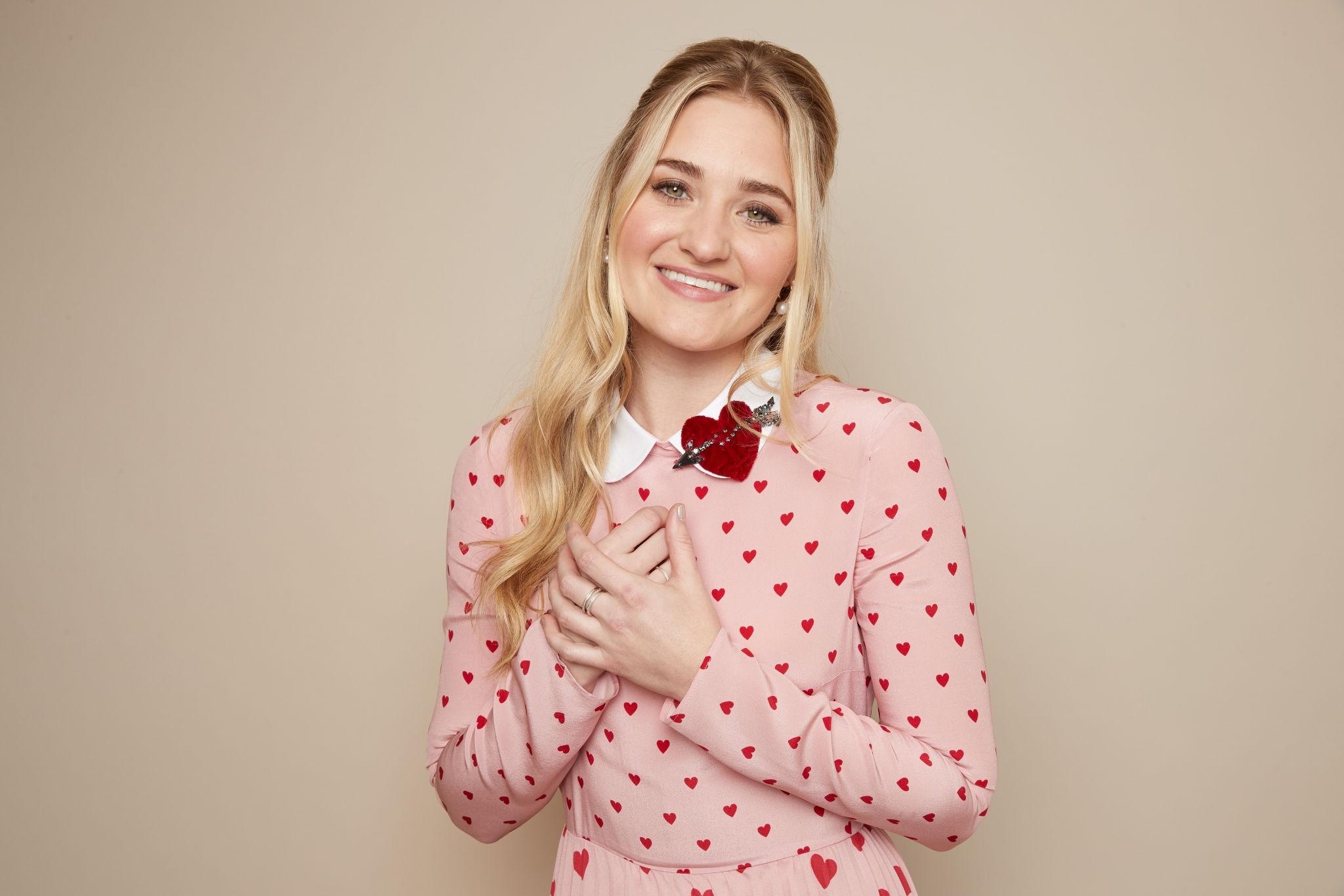 Thanks to aj-michalka.org for the HQ photo
