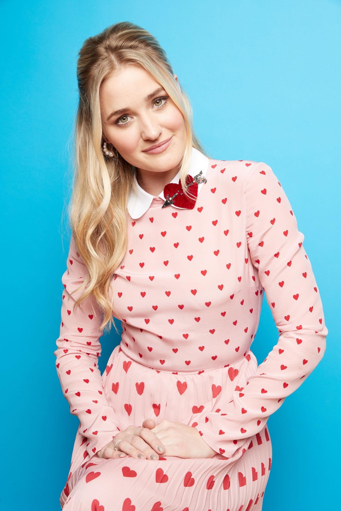 Thanks to aj-michalka.org for the HQ photo
