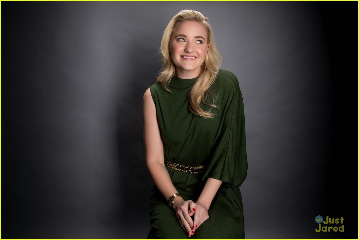 HQ Photo | Thanks to JustJaredJR.com
