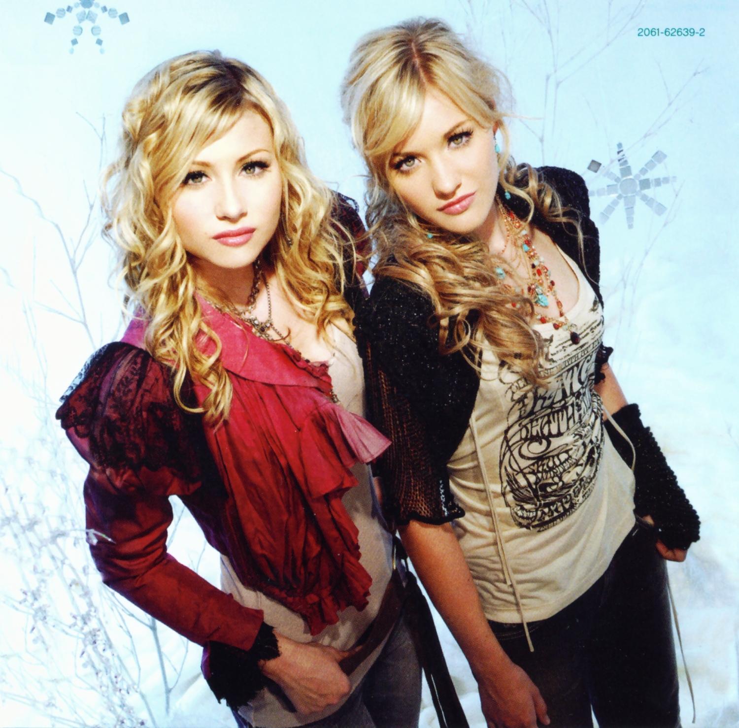 Acoustic_Hearts_Of_Winter_004.jpg