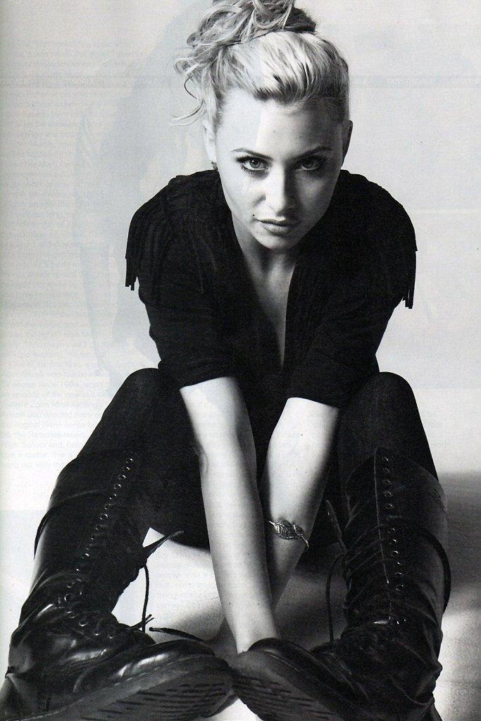 Aly_Michalka_28105229.jpg
