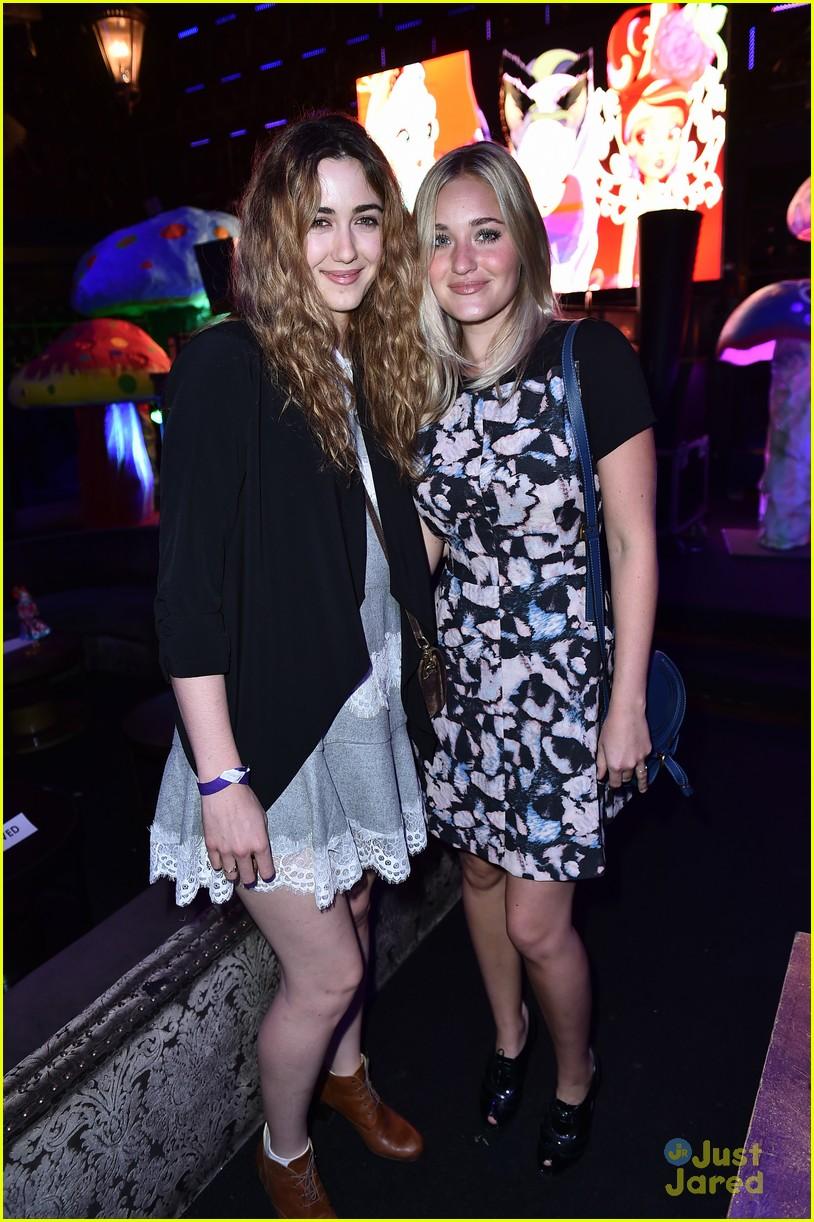 italia-ricci-katie-stevens-just-jared-wonderland-p28129.jpg