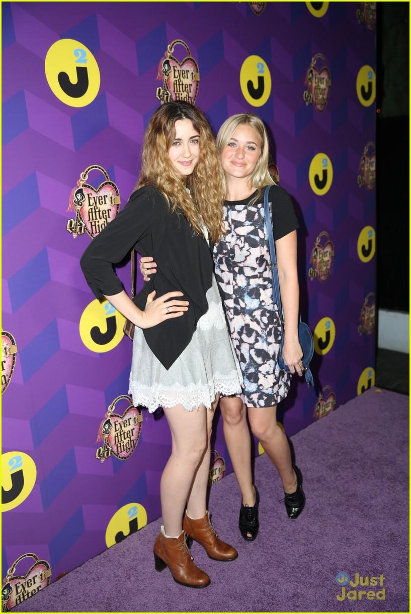 italia-ricci-katie-stevens-just-jared-wonderland-p28429.jpg