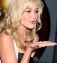 AJ_Michalka_2827429.jpg